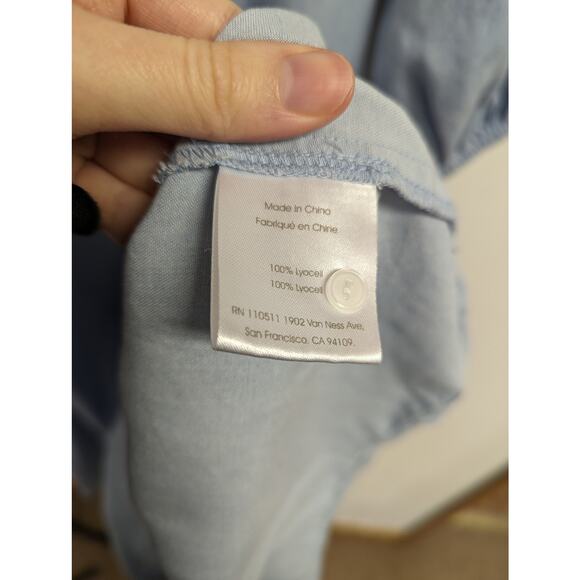 Ingrid & Isabel The Meadow Smocked Chambray Midi Dress Maternity Cottagecore XS - Picture 7 of 8